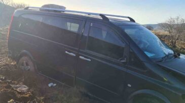 Isparta’da Kontrolden Çıkan Araç Şarampole Uçtu: 10 Yaralı