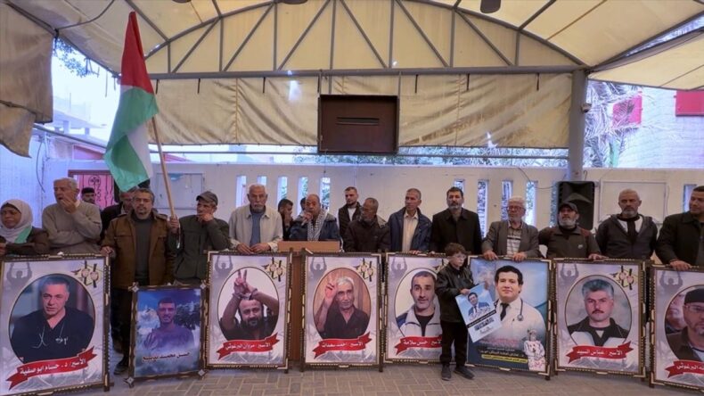 İsrail Hapishanesinde Ölen Gazzeli Doktorun Ailesi Cenaze Talep Ediyor