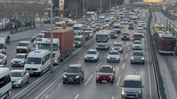 İstanbul’da İftar Öncesi Trafik Yoğunluğu Yüzde 85’e Çıktı