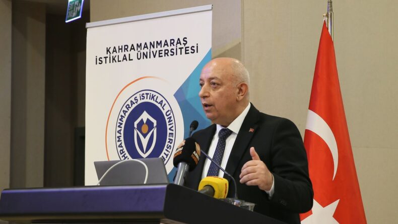 Kahramanmaraş’ta ‘Asrın Felaketinde Gazetecilik Paneli’ Düzenlendi