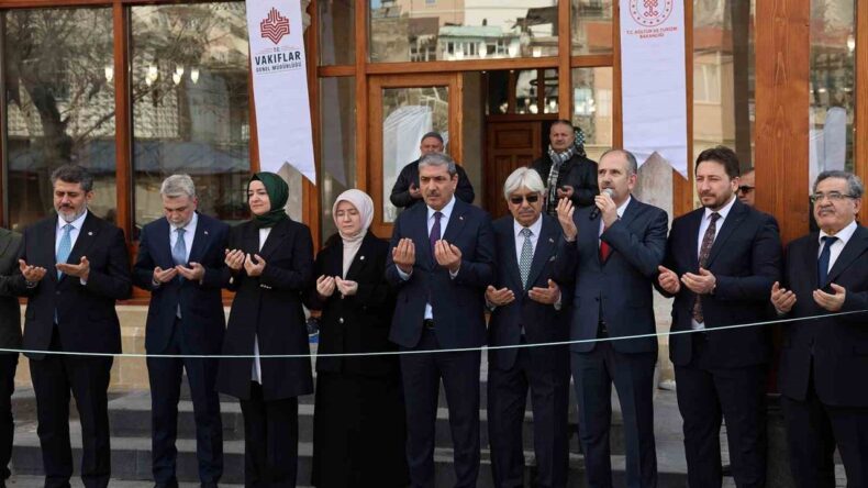 Kahramanmaraş’ta 5 Cami İbadete Açıldı