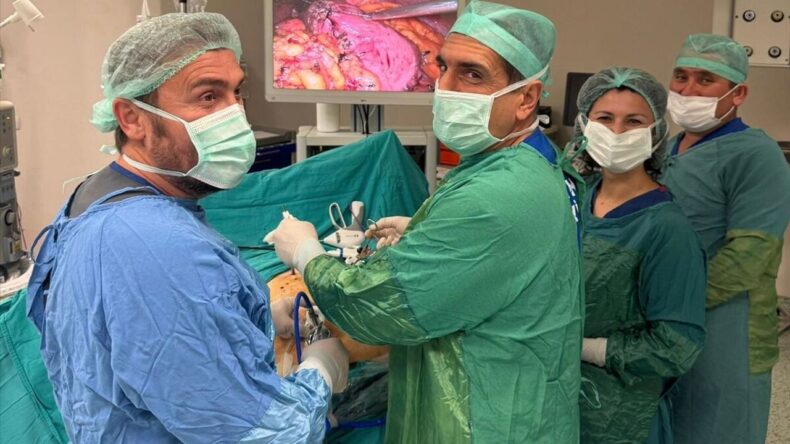 Kaş’ta Kapalı Yöntemle Mide Fıtığı Ameliyatı Gerçekleştirildi