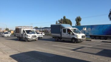 Kaza Anı Araç Kamerasında: Motosiklet Yayalara Çarptı