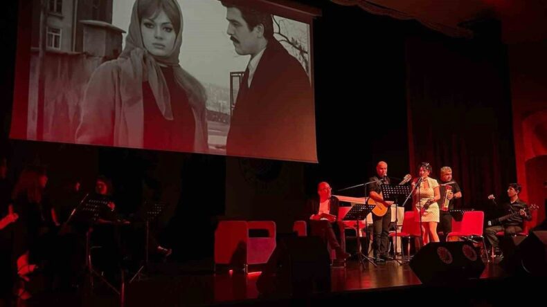 Kepez’de 14 Şubat Sanatla Kutlandı