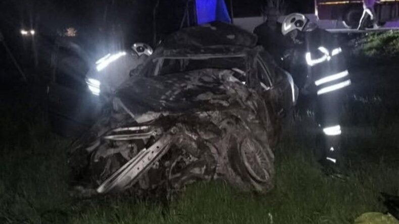 Kırıkhan’da Hurdaya Dönen Otomobil Kazasında Sürücü Yaralandı