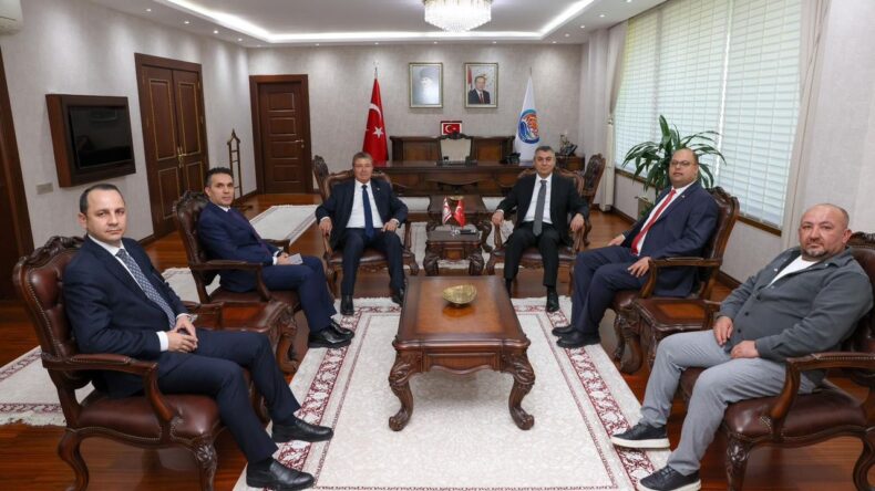 KKTC Başbakanı Üstel, Mersin Valisi Toros’u Ziyaret Etti