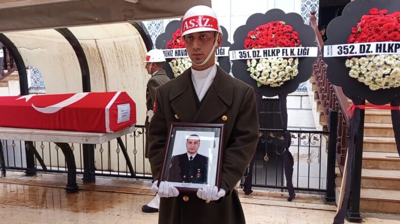 Kocaeli’de Trafik Kazasında Ölen Kıdemli Üstçavuşun Cenazesi Hatay’da Defnedildi