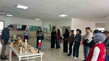 Kozan’da Üniversite Öğrencilerinin Ahşap Sanatı Mesaisi
