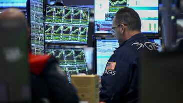 Küresel Piyasalar Haftaya Tatil Havasında Girdi