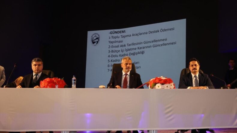 Hatay Büyükşehir Meclisi Tarihi Meclis Binasında Toplandı