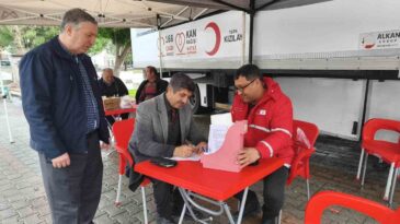 Mersin’de Din Görevlilerinden Ramazan Öncesi Kan Bağışı