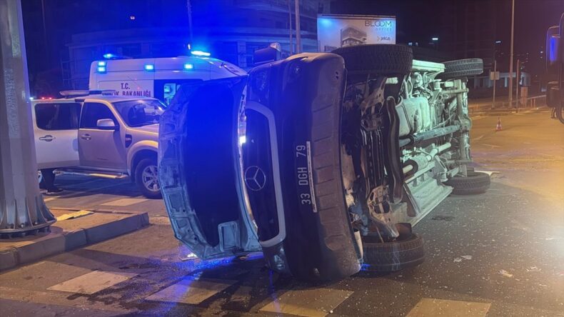 Mersin’de Ambulans ve Cip Çarpıştı: 5 Yaralı