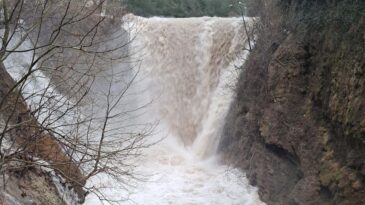Osmaniye’de 3 Gündür Devam Eden Yağmur ve Fırtına Hayatı Olumsuz Etkiledi
