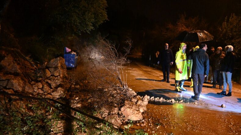 Osmaniye’de Sağanak Yağış Hayatı Olumsuz Etkiledi
