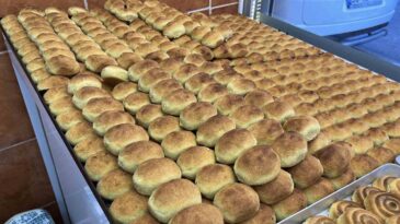 Ramazan’ın İlk Gününde Mersin’in Vazgeçilmez Tatlısı Kerebiçe Yoğun İlgi Gördü