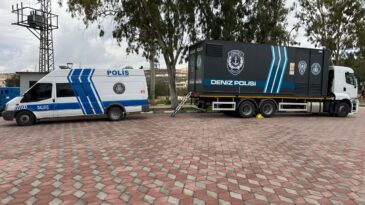 Sudaki Delil Avcıları Akdeniz’de Zorlu Eğitimden Geçti