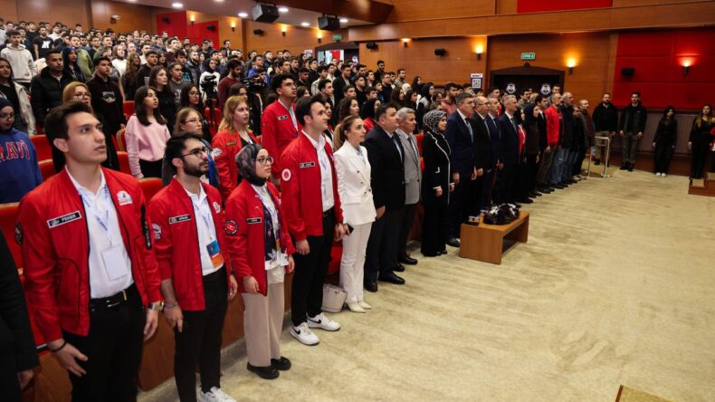 T3 Vakfı Yönetim Kurulu Başkanı Hıdır, Burdur’da Gençlerle Buluştu