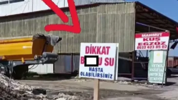 Antakya’da Gündem Olan Tabela: ‘Dikkat B…lu Çukur, Hasta Olabilirsiniz!’