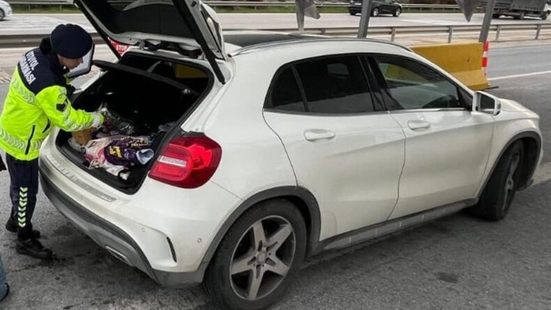 Trafik Denetiminde Sahte Avukat Kimliği Gösteren Şahıs Yakalandı