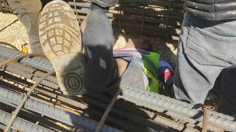 Vinçten Düşen Demir Kolunun Altında Kalan İşçi Yaralandı