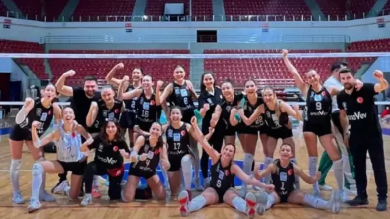 ArsaVev Hatay Voleybol Çeyrek Finalde Fırtına Estirdi