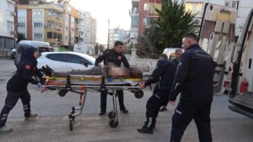 Yangına Uykuda Yakalanan Kişi, Alevlere Müdahale Ederken Yaralandı