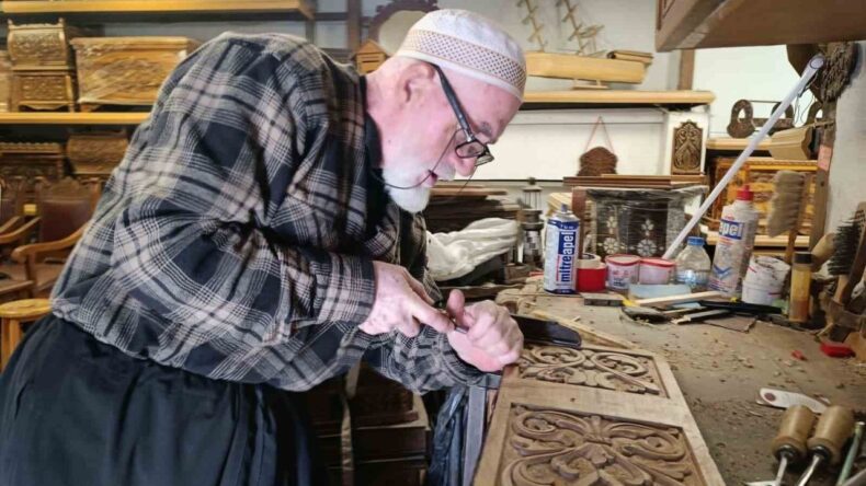 49 Yıldır Oymacı Sandık Ustalığı Yapan Usta
