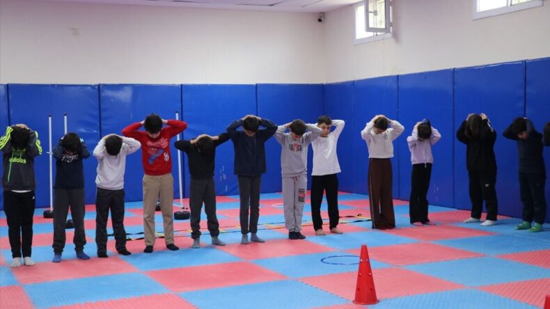 Depremzede Çocuklar Sahada: 17 Branşta Yetenek Avı Başladı