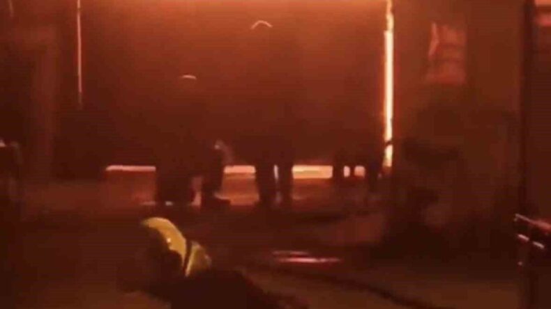 Adana’da Mobilya Atölyesinde Yangın Çıktı