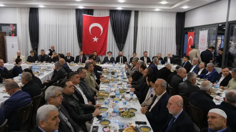 Vali Masatlı, Kanaat Önderleri İle İftar Sofrasında Buluştu