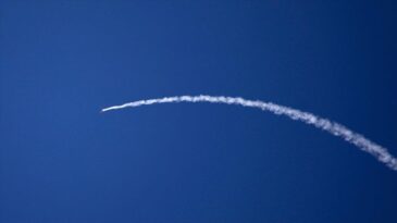 İngiltere, İran’ın Kıbrıs’a Füze Fırlattığını Açıkladı