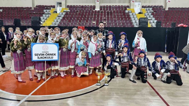 Isparta’da Halk Oyunları Şampiyonu: Sevim Örnek İlkokulu