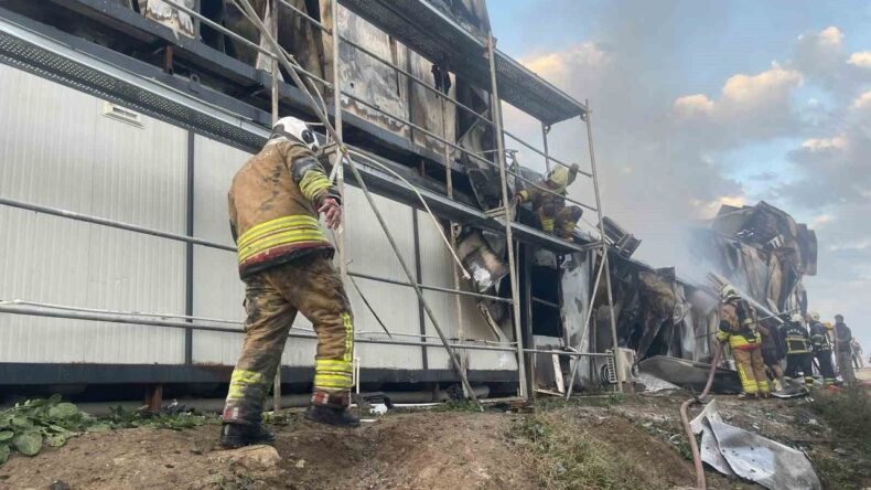 Konteyner Yatakhane Alevlere Teslim Oldu