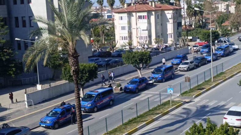 Manavgat Belediyesi Yolsuzluk Davasında 12 Kişi Tutuklandı