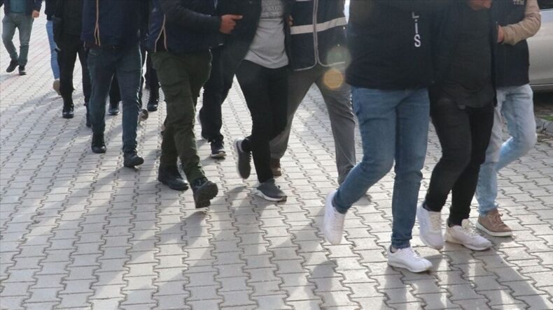 DEAŞ’a Yönelik 35 İlde Operasyon: 184 Şüpheli Yakalandı