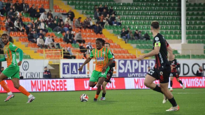 Trendyol Süper Lig: Corendon Alanyaspor ve Gençlerbirliği Beraberlik Yaşadı