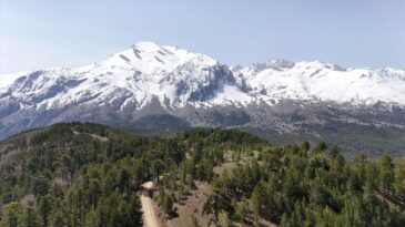 Isparta’da Dedegöl Dağı Kamp ve Dağcılık Tutkunlarını Ağırlıyor