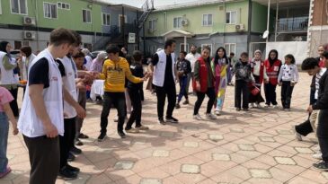 Yetim çocuklar için şenlik düzenlendi