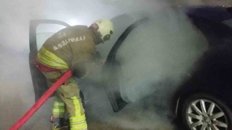 Arsuz’da Seyir Halindeki Otomobil Yangını Söndürüldü