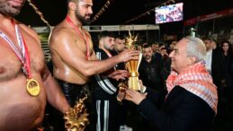 Kepez Belediyesi Yağlı Pehlivan Güreşleri’nde Enes Doğan Başpehlivan Oldu