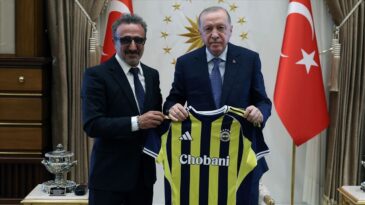 Cumhurbaşkanı Erdoğan, ABD-Türkiye İş Konseyi Başkanı Ulukaya’yı kabul etti