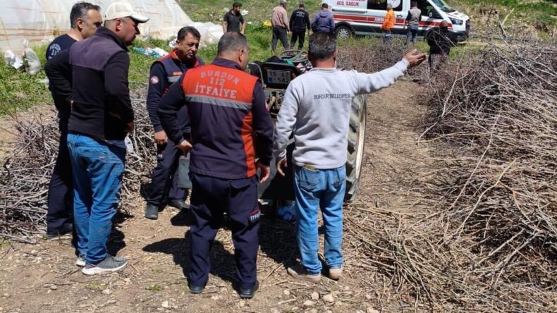 Burdur’da Traktörün Şaftına Ayağı Sıkışan Kadın Yaralandı