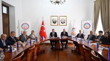 Antalya’da Orman Yangınlarına Yönelik Tedbirler Ele Alındı