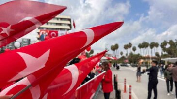 Adana’da 23 Nisan Ulusal Egemenlik ve Çocuk Bayramı Coşkuyla Kutlandı