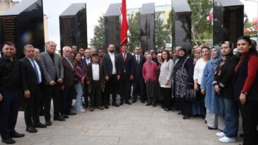 Adana’da ‘Şehitlik Anıtı’ dualarla açıldı