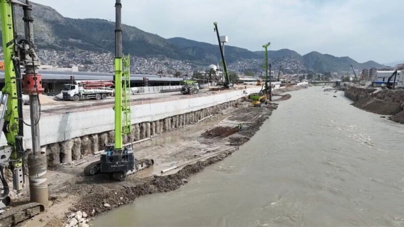 Asi Nehri ıslah ve taşkın önleme projesinde çalışmalar sürüyor