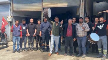 Osmaniye’de sanayi esnafından 1 Mayıs’a davul zurnalı kutlama