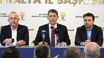 Serik Belediye Başkanı ve Meclis Üyeleri AK Parti’ye Katıldı