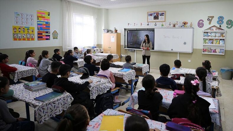 Okullarda Akran Zorbalığına Karşı Yeni Zorunlu Ders