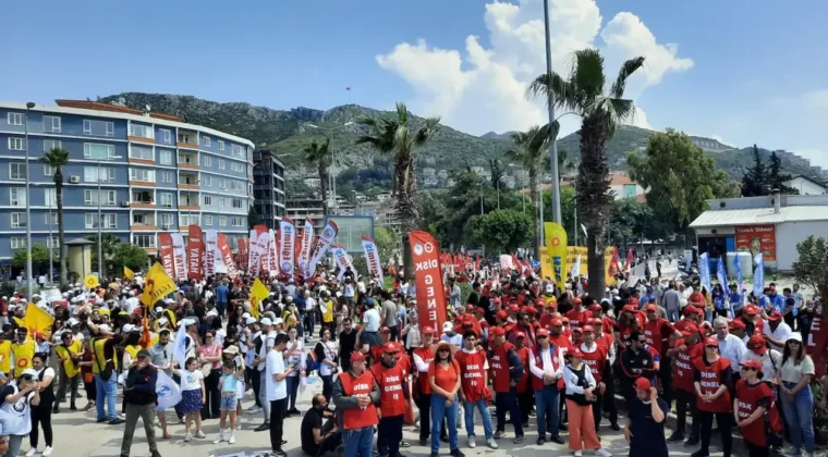 1 Mayıs İşçi Bayramı’nda Yoğun Katılım